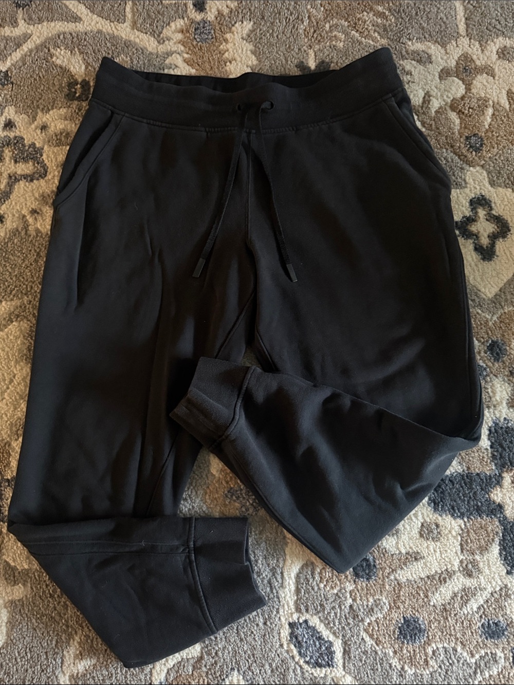 Lululemon black sweatpants size 12